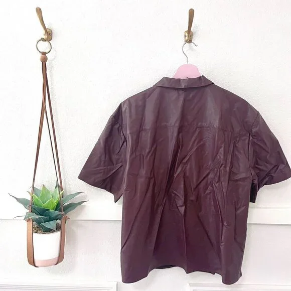 NWT Banana Republic Factory Brown Faux Leather Button Front Short Sleeve Top XL - Picture 6 of 6
